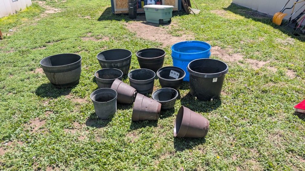 Large Pots For Garden