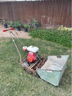 Trimmer with Honda motor