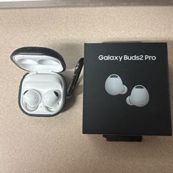 Galaxy Buds 2 Pro  Still Under Warranty Used Ones Comes With Spigen Case 