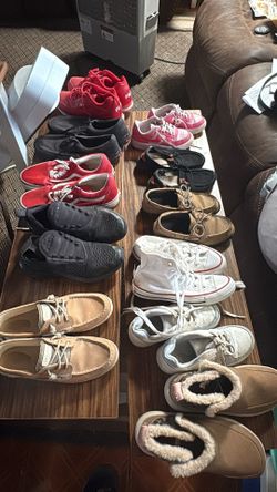 Shoes different prices