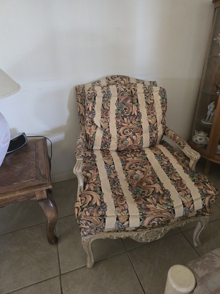 Set Of 2 Vintage Filigree Wooden Chairs