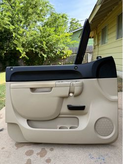 2010-2013 Silverado/Gmc driver door panel