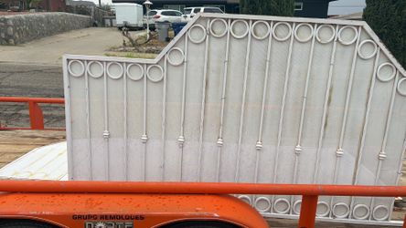 Iron gate