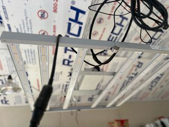 Equipo para indoor 3 luces de 6 barras cada una de la marca mars hydro