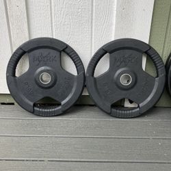 XMARK 45 Lb Olympic Rubber Encased Steel Weight Plates
