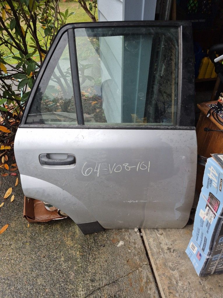 2008 Saturn Vue Rear Passenger Door
