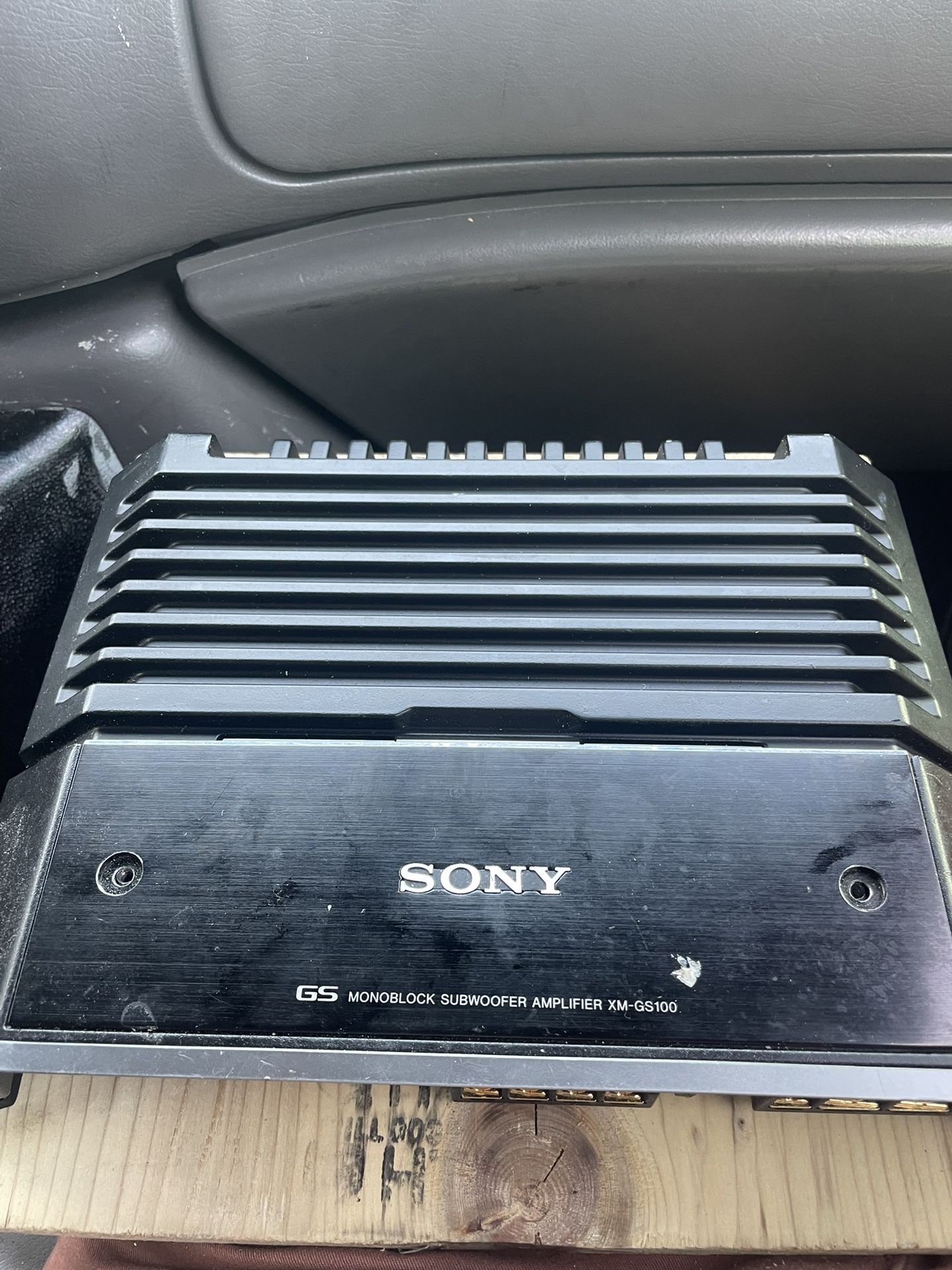 Sony Gs Subwoofer Amp Xmgs1000