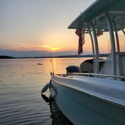 2019 Robalo 222EX