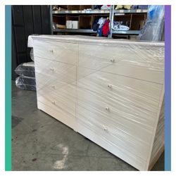 8 drawers dresser / Eight drawers dresser