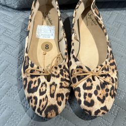 Woman’s shoes size 8 only $5 (used once)