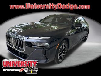 2025 BMW 740i