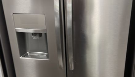 GE French Door Refrigerator With high Efficiency 
