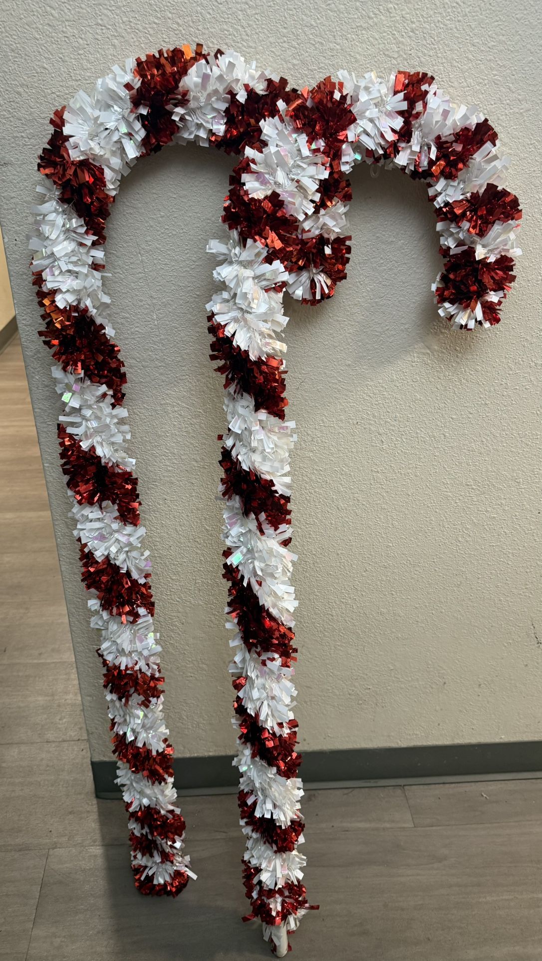 $10 (2) Candy Cane 