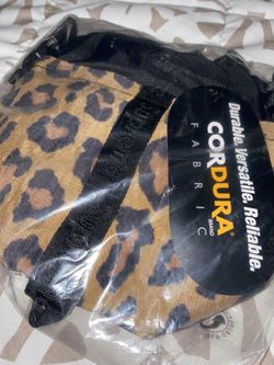Supreme Neck Pouch