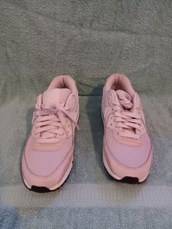 Woman Nike Pink Shoes 