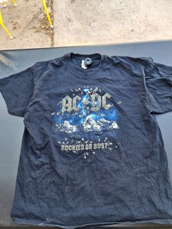 AC DC Rock Or Bust 2016 Tour Y2K Gildan Tee