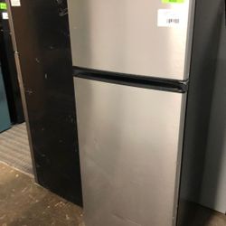 Vissani MDFF7SS 7.1 cu. ft. Top Freezer Refrigerator