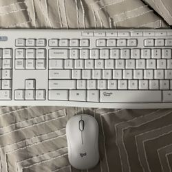 New Wireless Keyboard With Mouse 