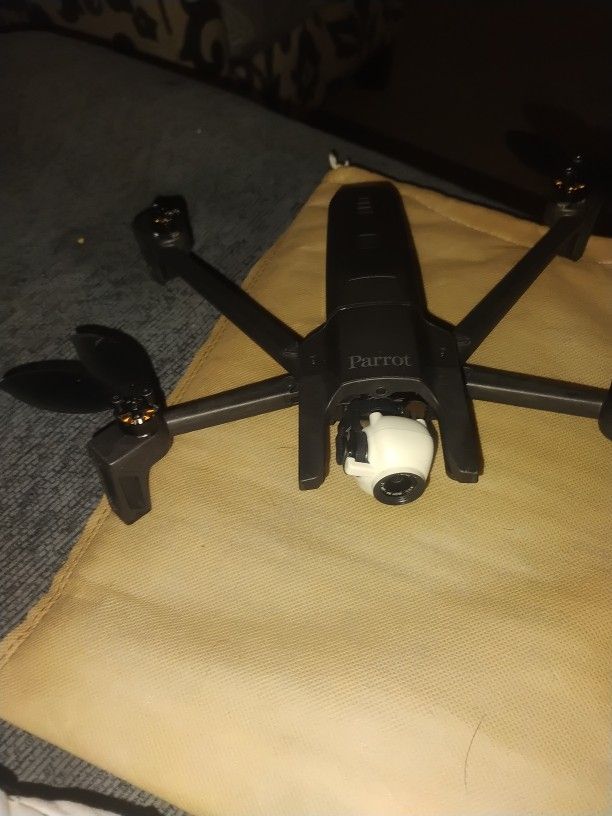 Parrot Drone Needs 2 Propellers