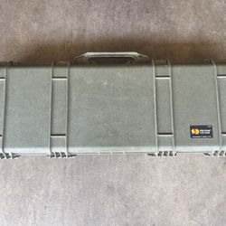 Pelican 1720 Protector Long Case