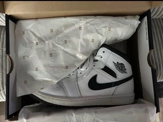 Air Jordan 1 Mid (M-8) Used in box
