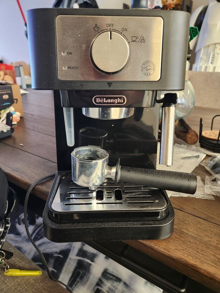 De'Longhi Esspreso Machine