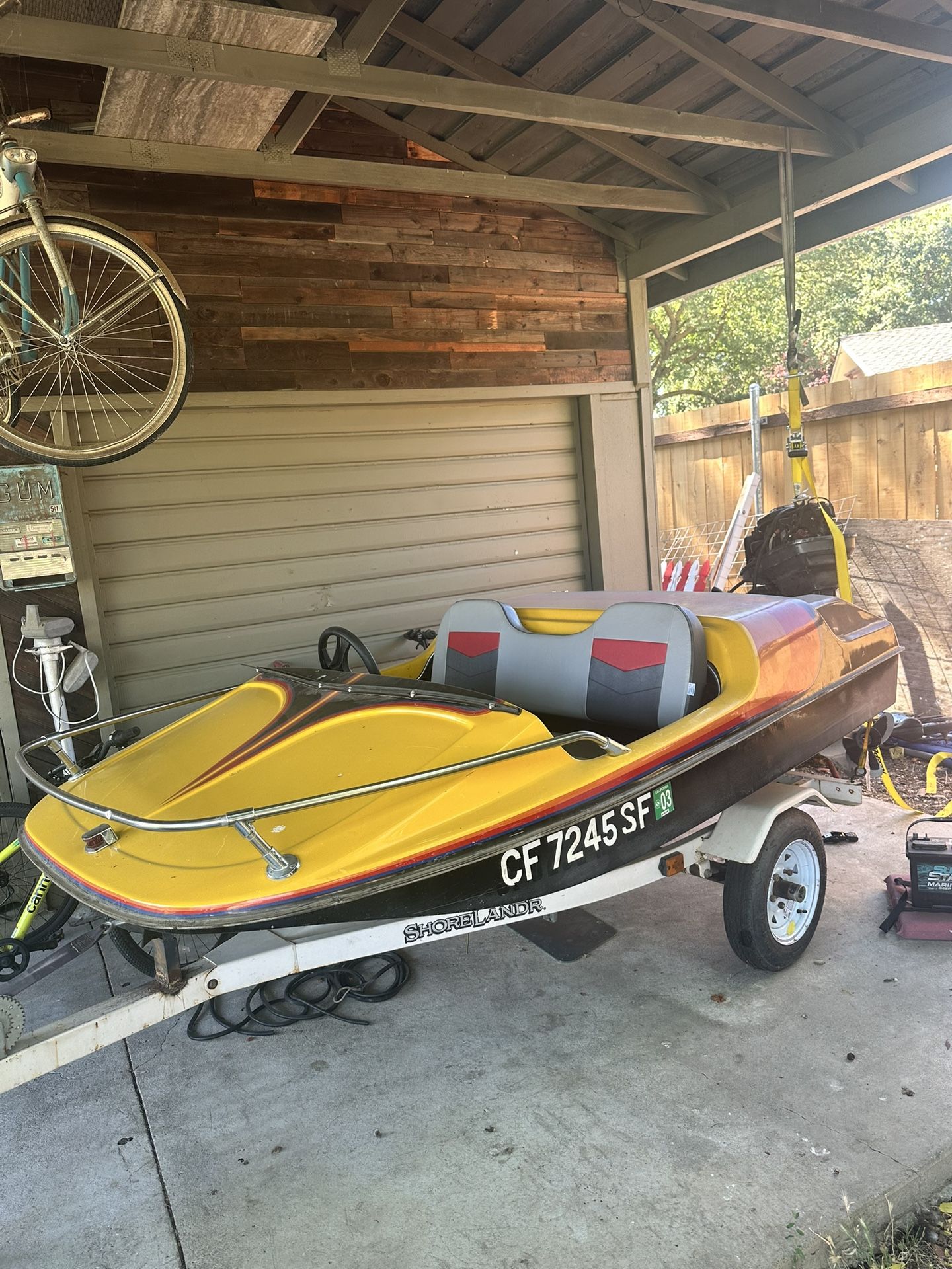 1984 Addictor Mini Boat 190.