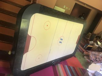 Harvard air hockey table