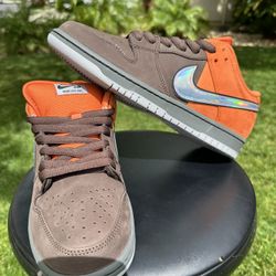 Nike SB Dunk Low Pro Safety Orange/ Wolf Grey