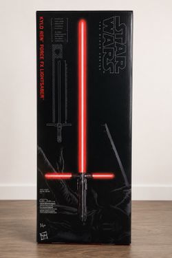 Star Wars The Black Series Kylo Ren Force FX Elite Lightsaber – NEW Factory Sealed
