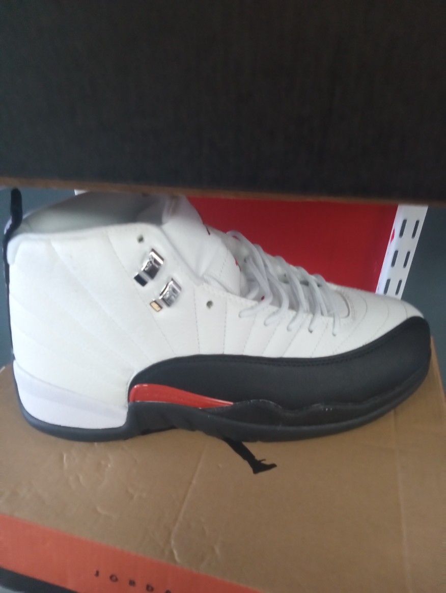 Retro Jordan 12s 160.00