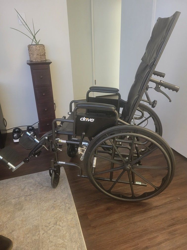 Drive Silver Sport Series Hydraulic Reclining Adult Wheelchair W/ 16" Extended Headrest