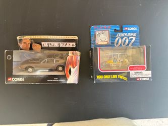 Vintage James Bond 007 Toys