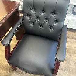 Desk Chairs 