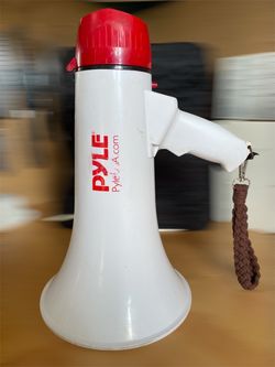 Pyle Megaphone Bullhorn with Wrist Strap