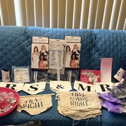 Mixed Lot Of Bridal Shower Items