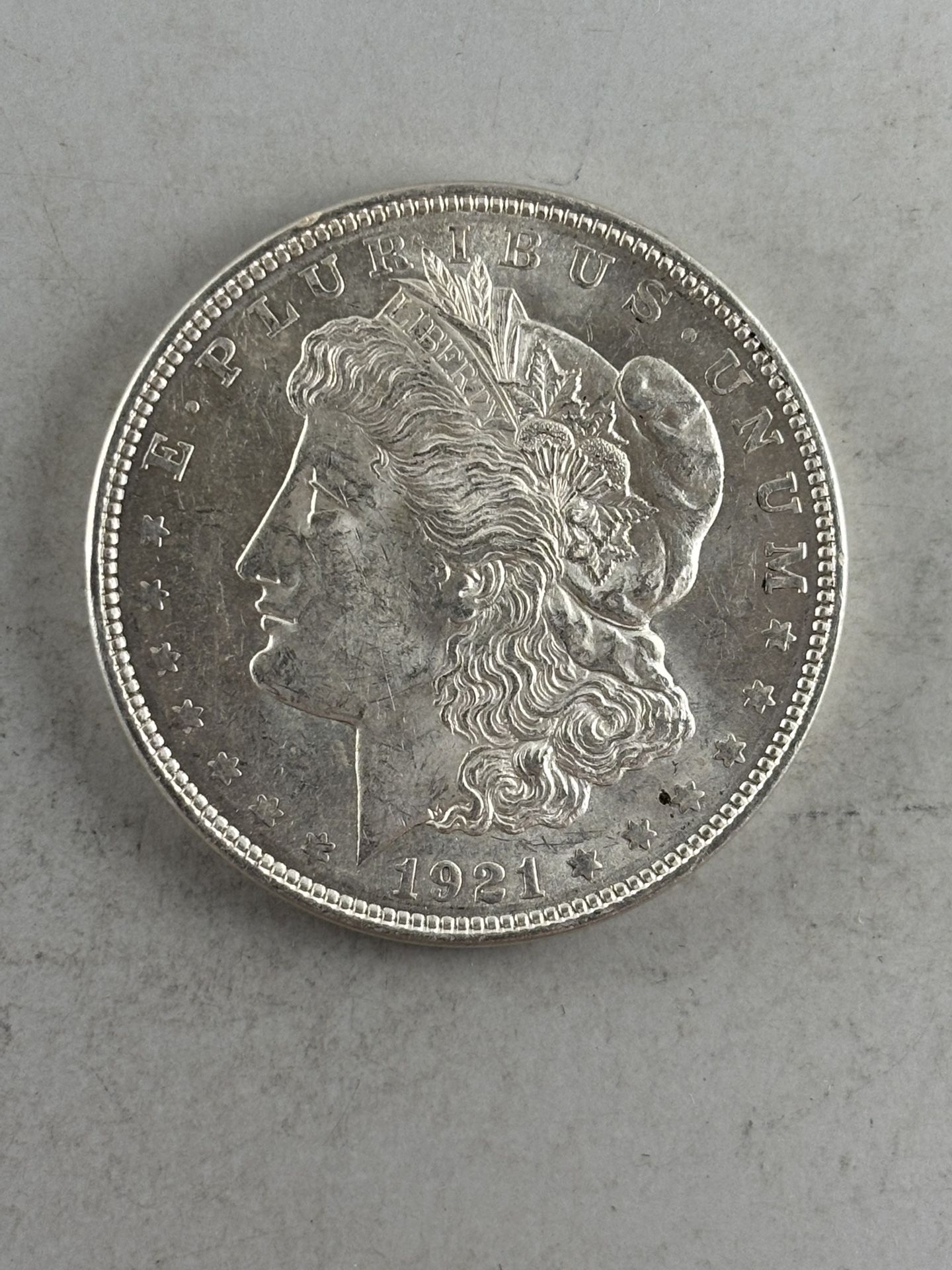 1921 Morgan Silver Dollar -- GREAT NEAR UNCIRCULATED COIN!