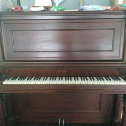 Gable piano 50 Years 