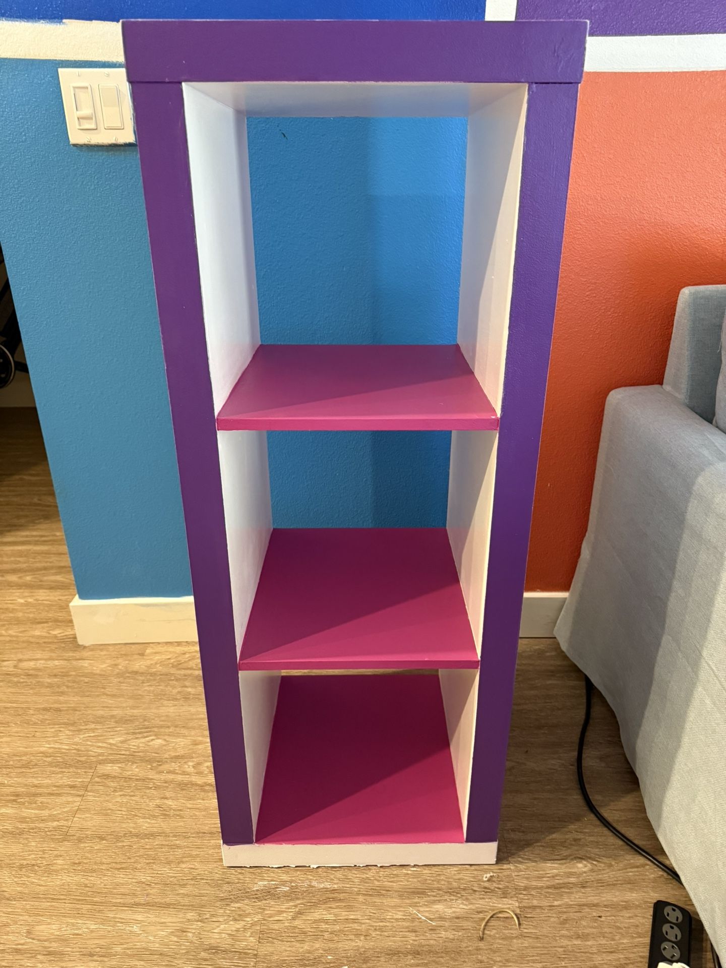 Cute Refurnished Book Cases! 