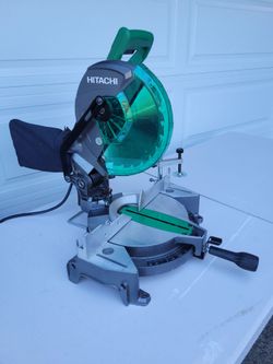 Hitachi 10" Compound Miter Saw (Model C10FCG) - In Excellent Condition