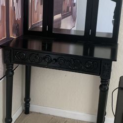 Vanity and Couch Table Set
