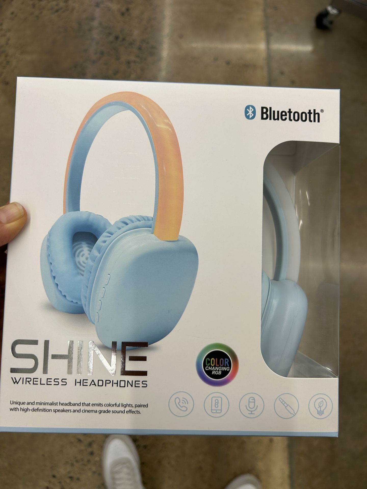 NWT Shine color changing Bluetooth Wireles headphones 