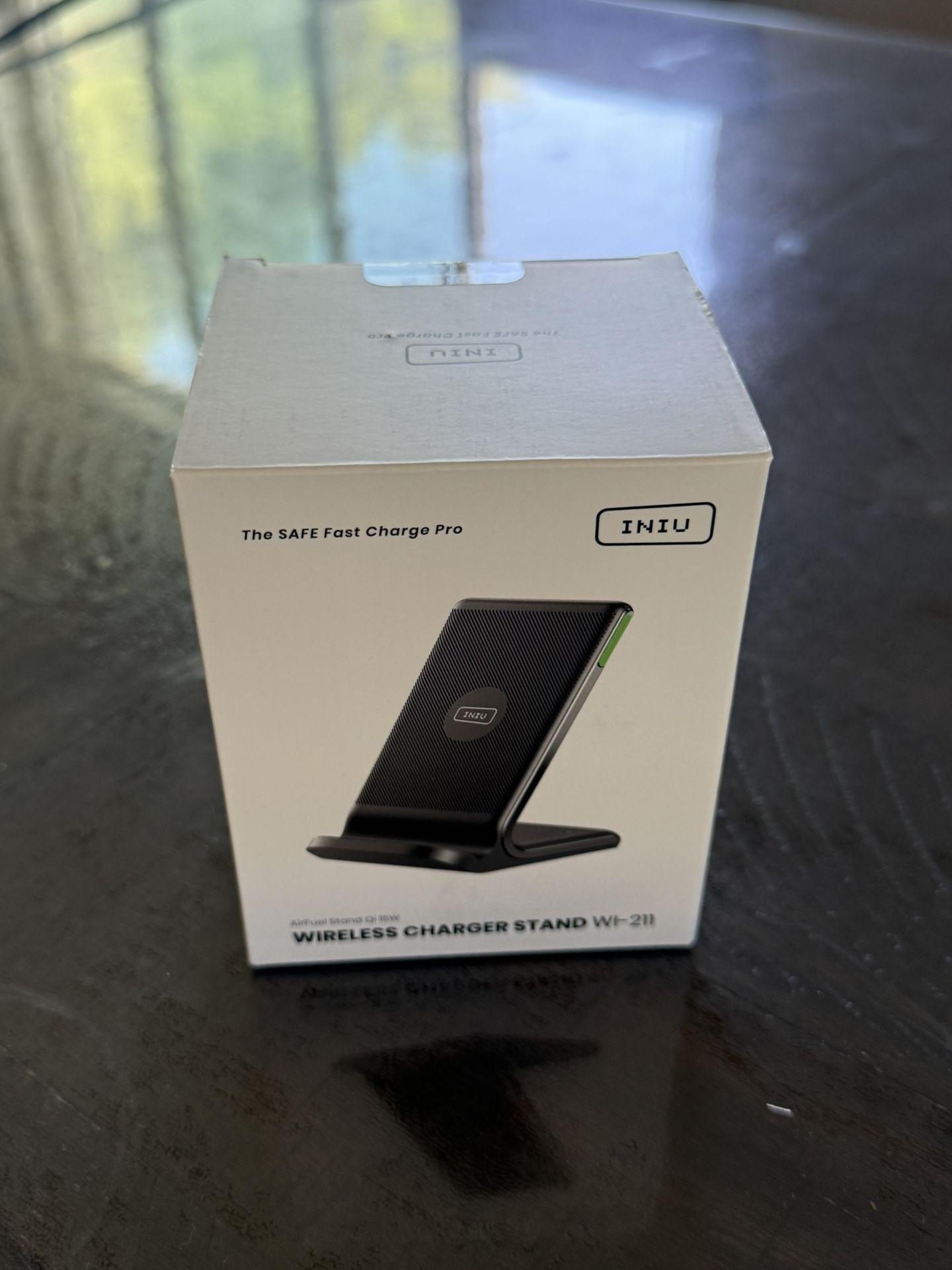 Brand New Wireless Charger 