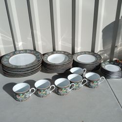 36 Piece Set Fine China Set