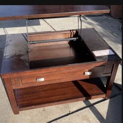 Convertable Coffee Table
