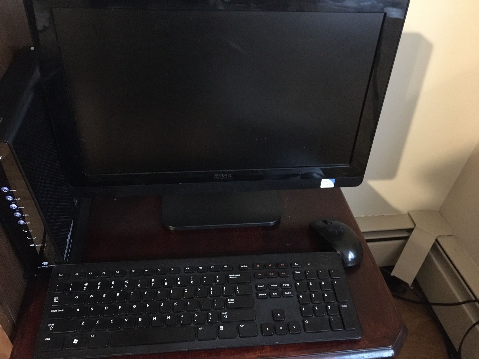 Selling my Dell all in one. With camera