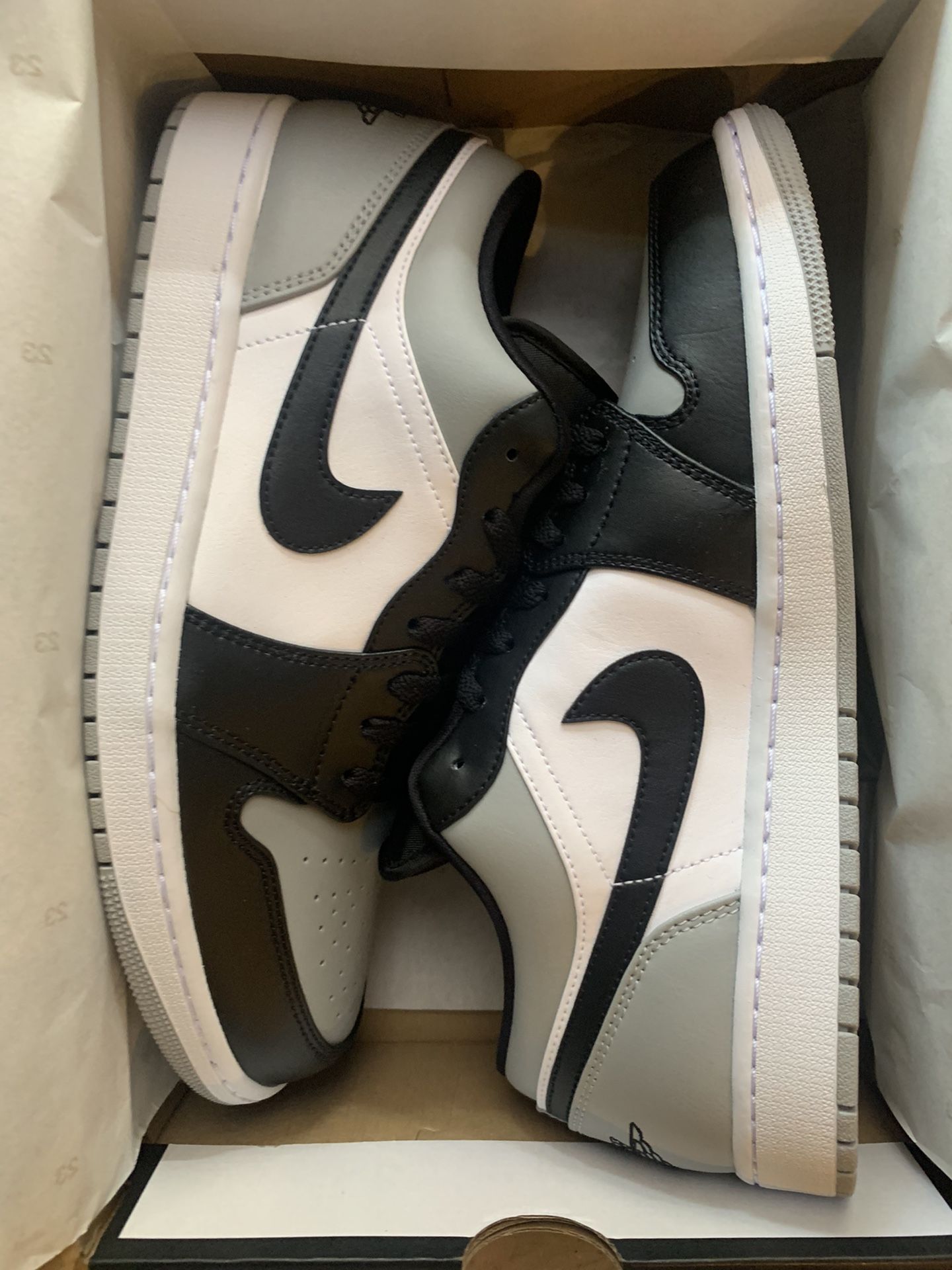 Air Jordan 1 Low Smoke Grey