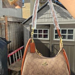 Coach shoulder bag