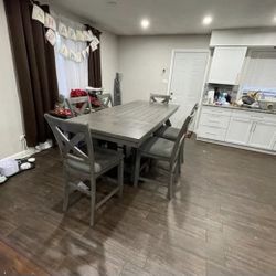 Dining Table Set 