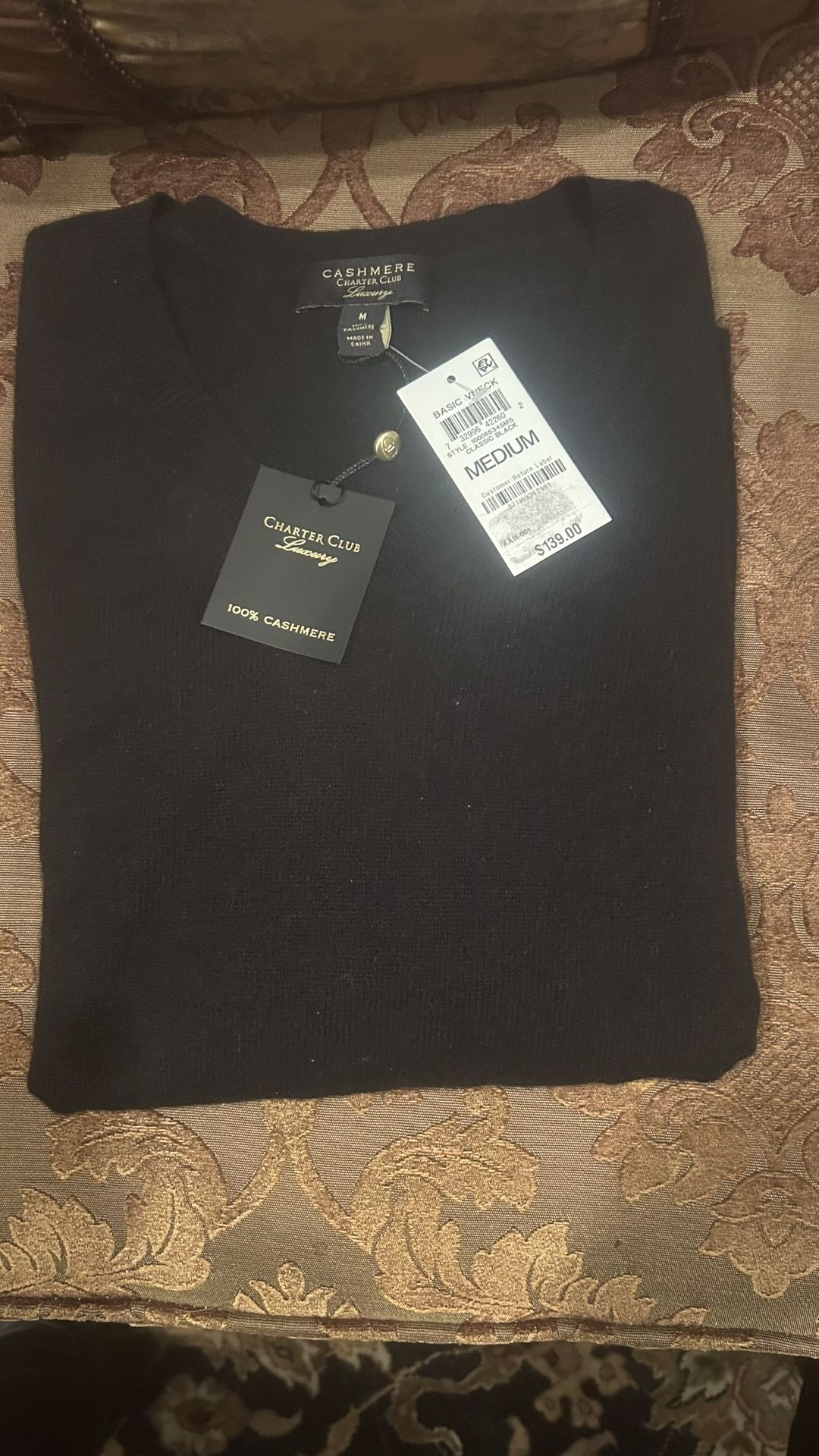 NEW 100% Cashmere Woman’s V Neck Sweater